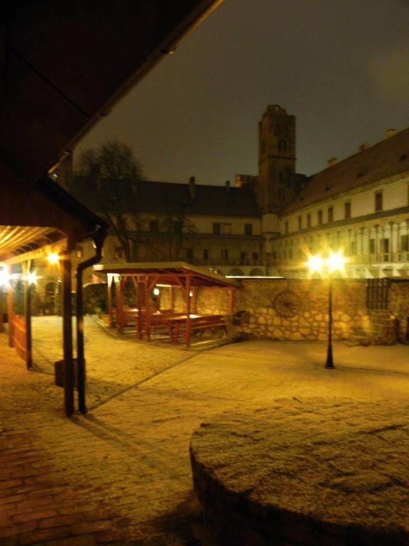 Zamecky Penzion Rotunda Břeclav Eksteriør billede